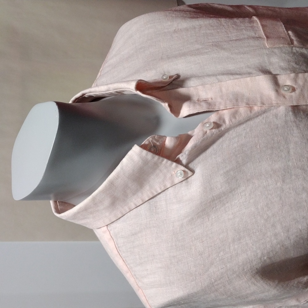 Daniel Cremieux mens peach colored linen shirt. Large